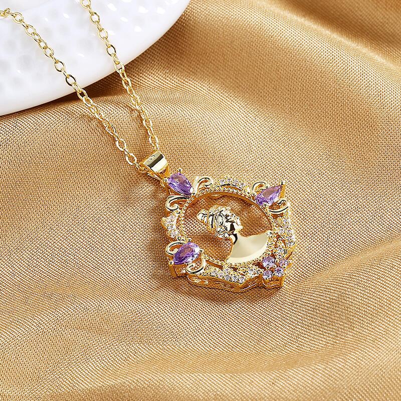 Wholesale Statue of Liberty Crystal Stone Necklaces